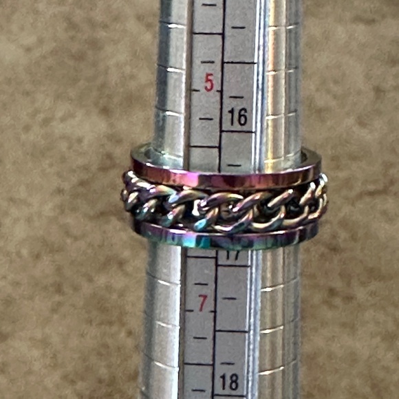 Stainless Steel Rainbow spinning band/ring. Center Braid Spins - Picture 9 of 9